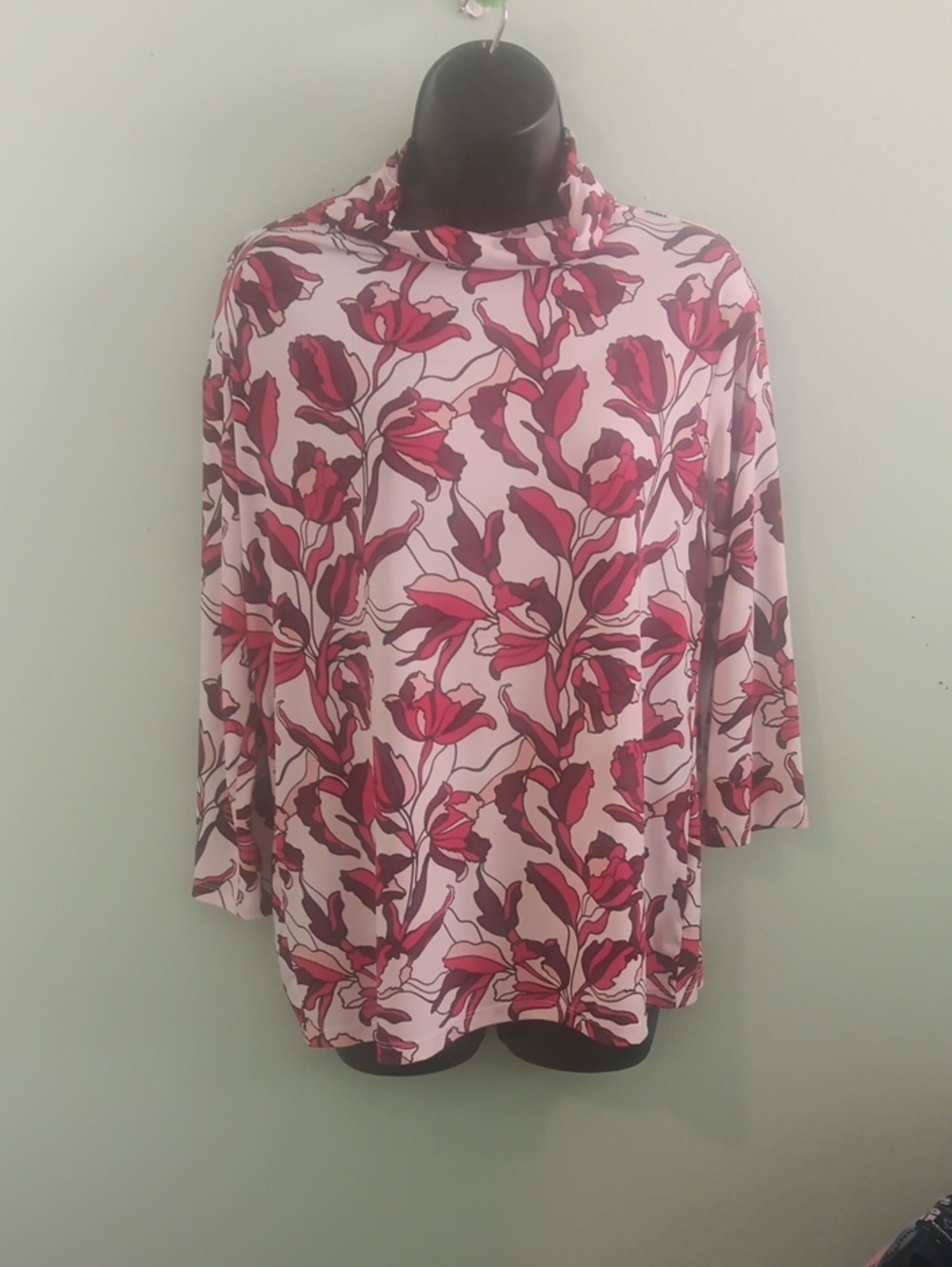 Liz Claiborne Pink and Magenta Floral Mock Neck Top